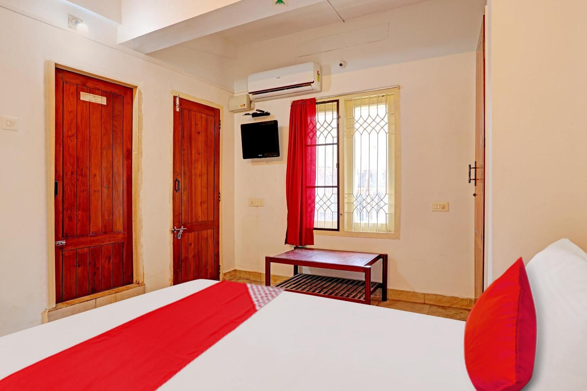 Hotel O Safa Inn Trippapur 外观 照片