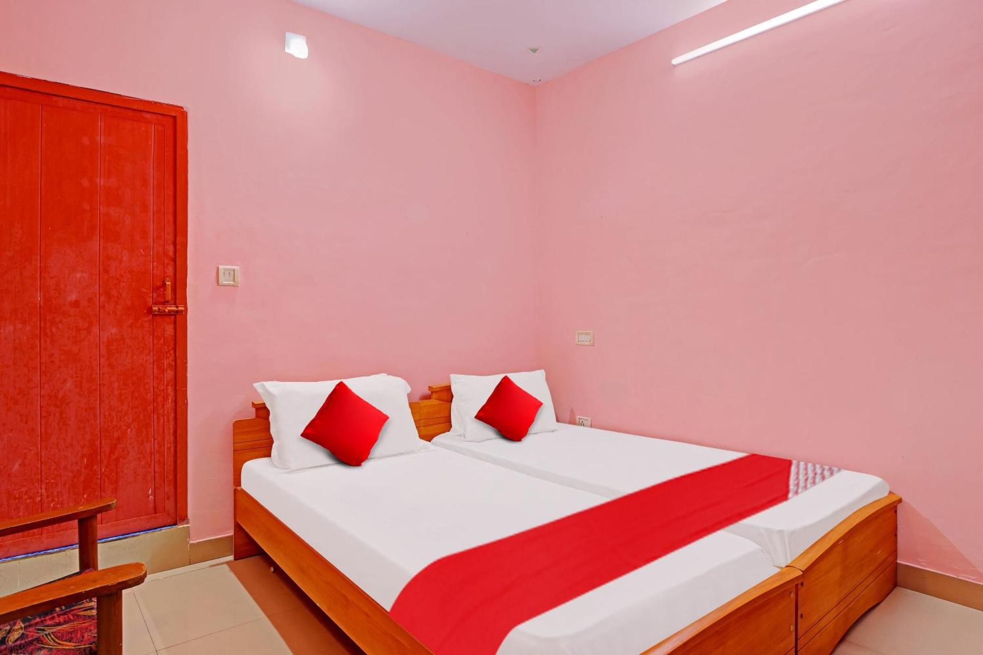 Hotel O Safa Inn Trippapur 外观 照片